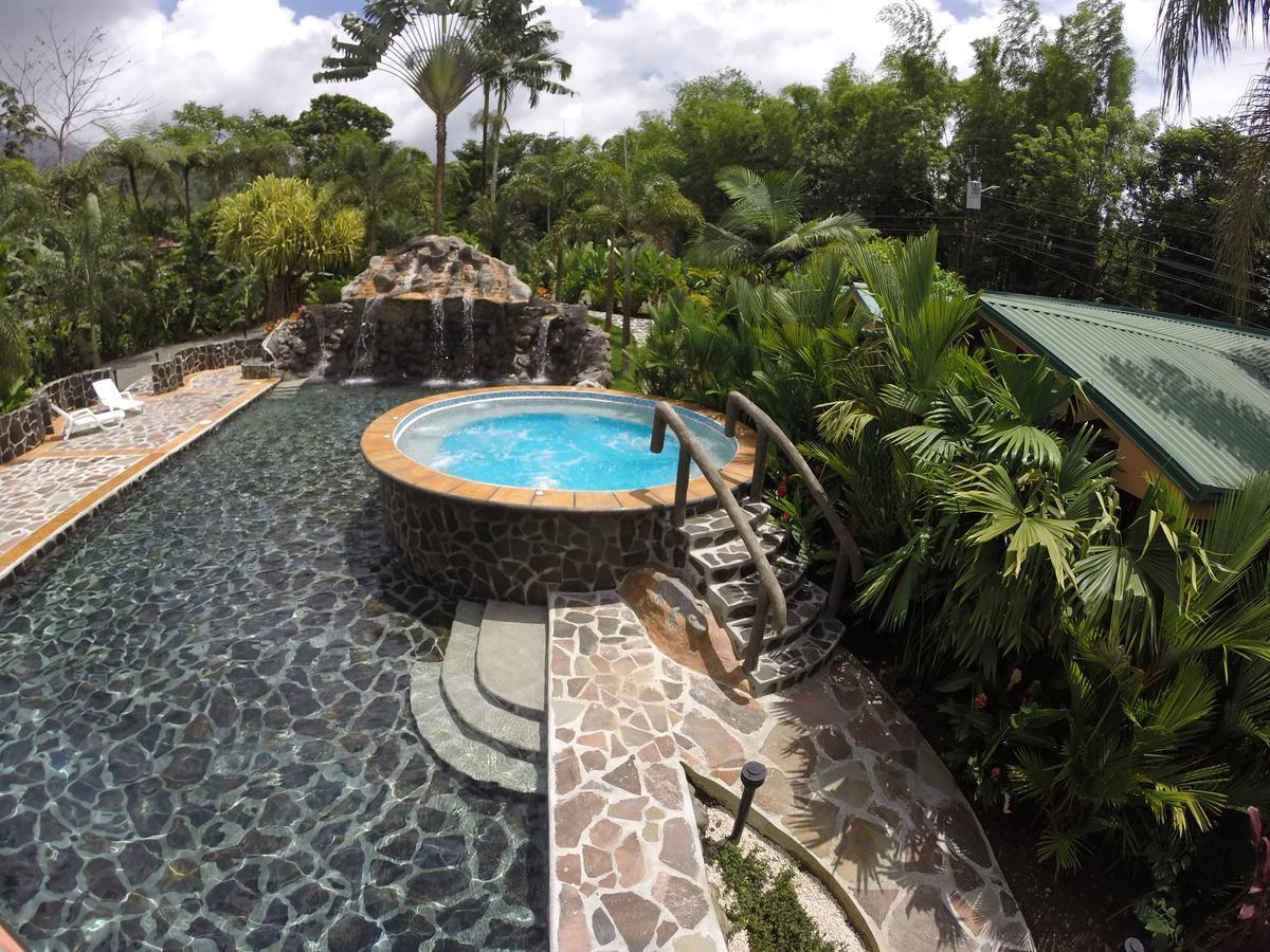Mussaenda, Arenal Hotel La Fortuna ภายนอก รูปภาพ