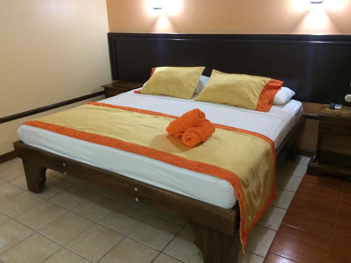 Mussaenda, Arenal Hotel La Fortuna ภายนอก รูปภาพ
