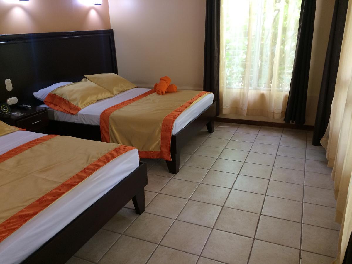 Mussaenda, Arenal Hotel La Fortuna ภายนอก รูปภาพ