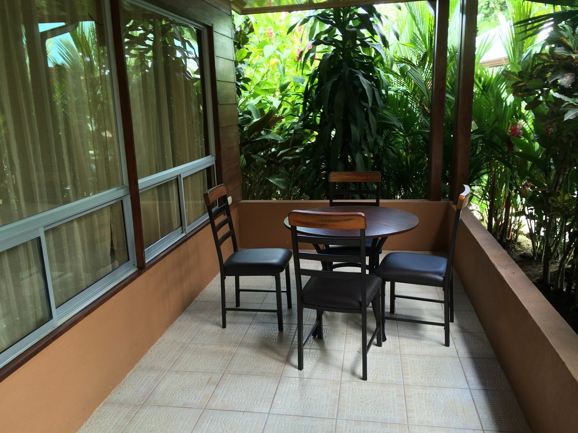 Mussaenda, Arenal Hotel La Fortuna ภายนอก รูปภาพ